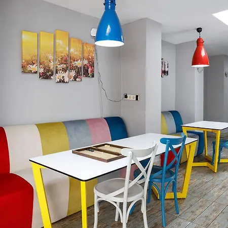 호텔 Campucity Kiz Ogrenci Yurdu Kadikoy 2*