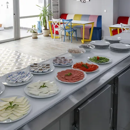 Hotel Campucity Kiz Ogrenci Yurdu Kadikoy 2*