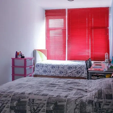 Campucity Kiz Ogrenci Yurdu Kadikoy 호텔