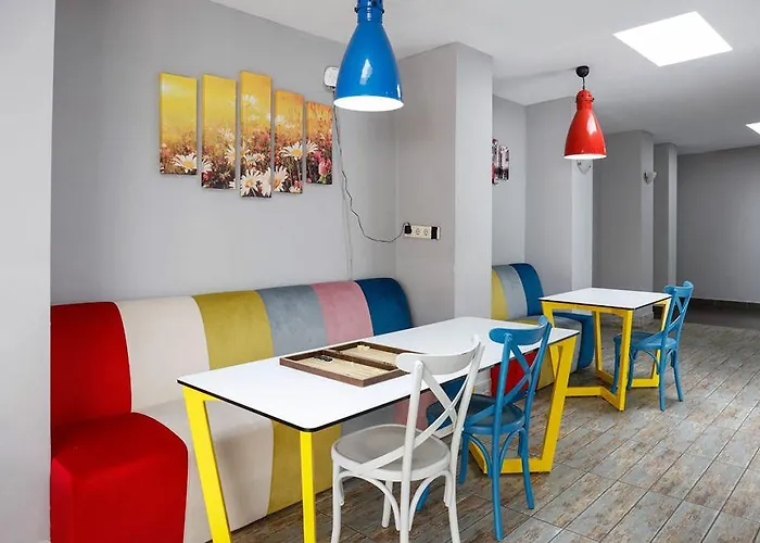 Hotel Campucity Kiz Ogrenci Yurdu Kadikoy 2*