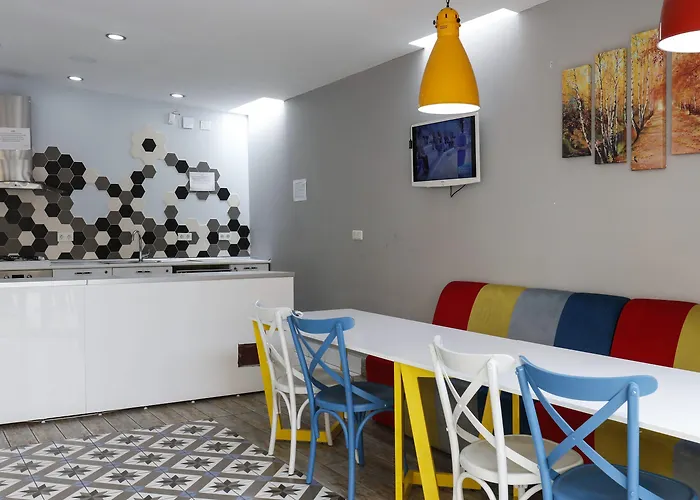 Szálloda Campucity Kiz Ogrenci Yurdu Kadikoy Isztambul