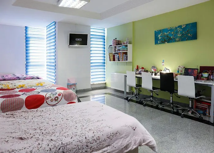 Hotel Campucity Kiz Ogrenci Yurdu Kadikoy